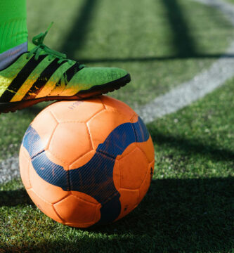 MEJORES BOTAS DE FUTBOL