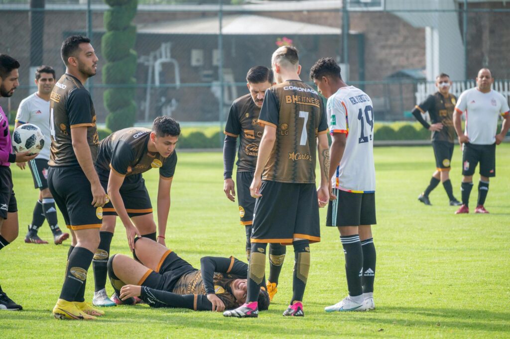 PRIMEROS AUXILIOS ENTRENADOR FÚTBOL